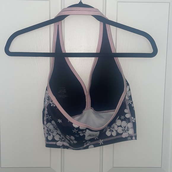 Frankie’s Bikinis Activewear Set - Picture 3 of 9